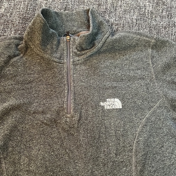 North Face medium grey 1/4 zip fleece jacket - Picture 2 of 5